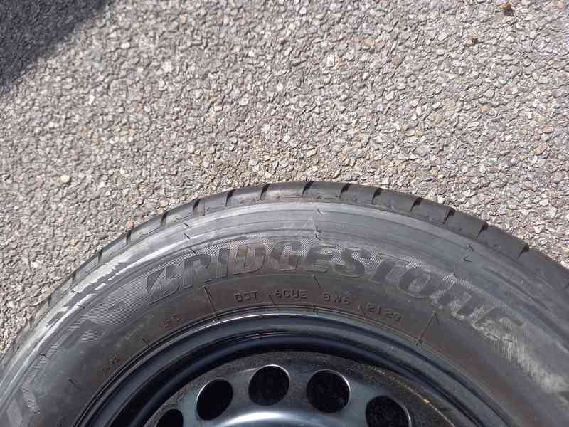 VW T5,T6(6.1) - Sada NOVÝCH letních kol 215/65R16C - foto 2