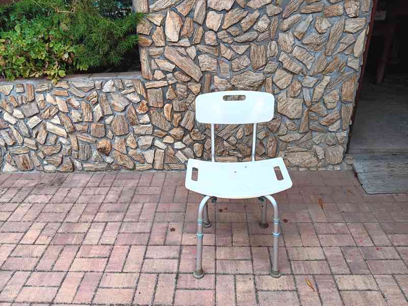 Židle do sprchy. - foto 3