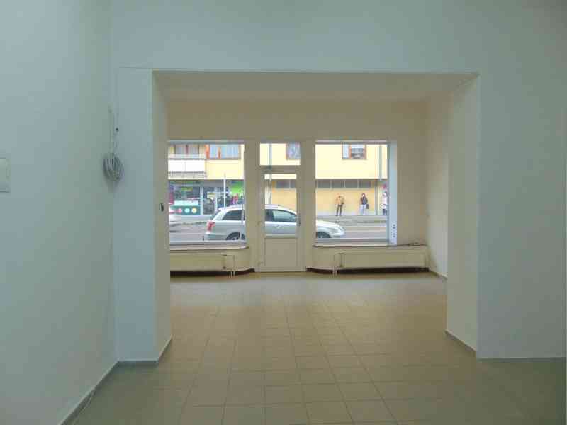 Pronájem, Obchodní prostory, 57 m² - Pardubice - Zelené Před - foto 2