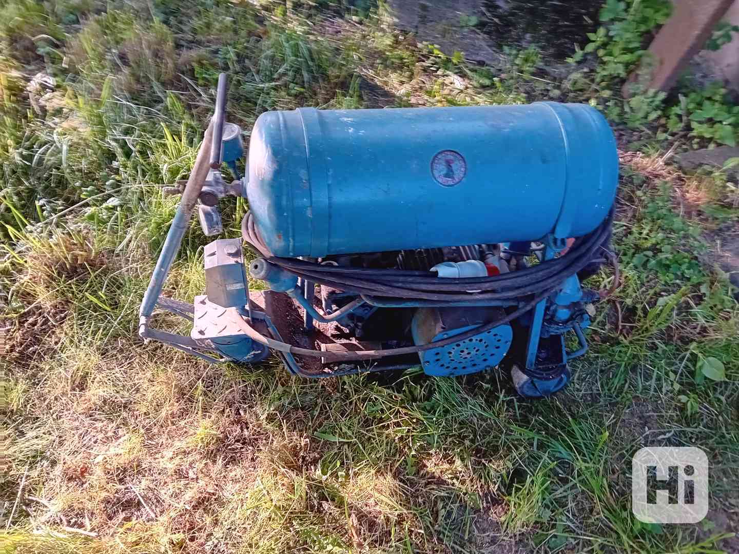 Prodám 3f dvouválcový kompresor - foto 1