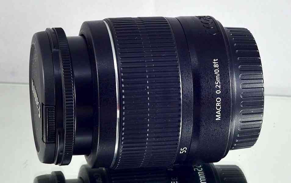 Canon EF -S 18-55mm f/3.5-5.6 III **APS-C zoom  - foto 6