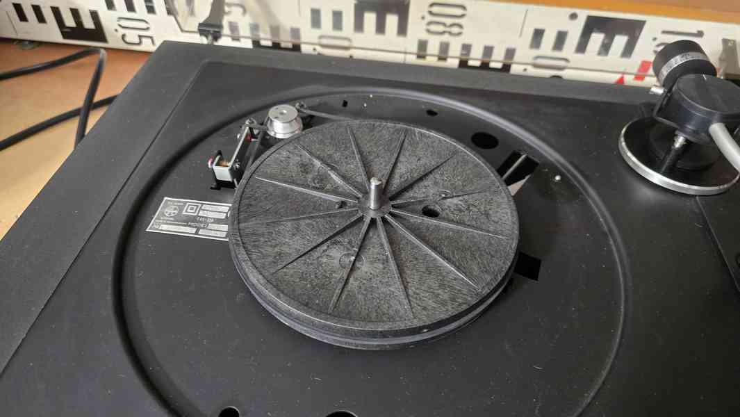 Gramofon TESLA G710A - foto 5