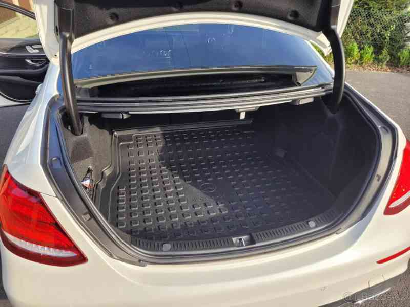 Mercedes Benz E400d 4Matic 250kW-340PS - foto 9
