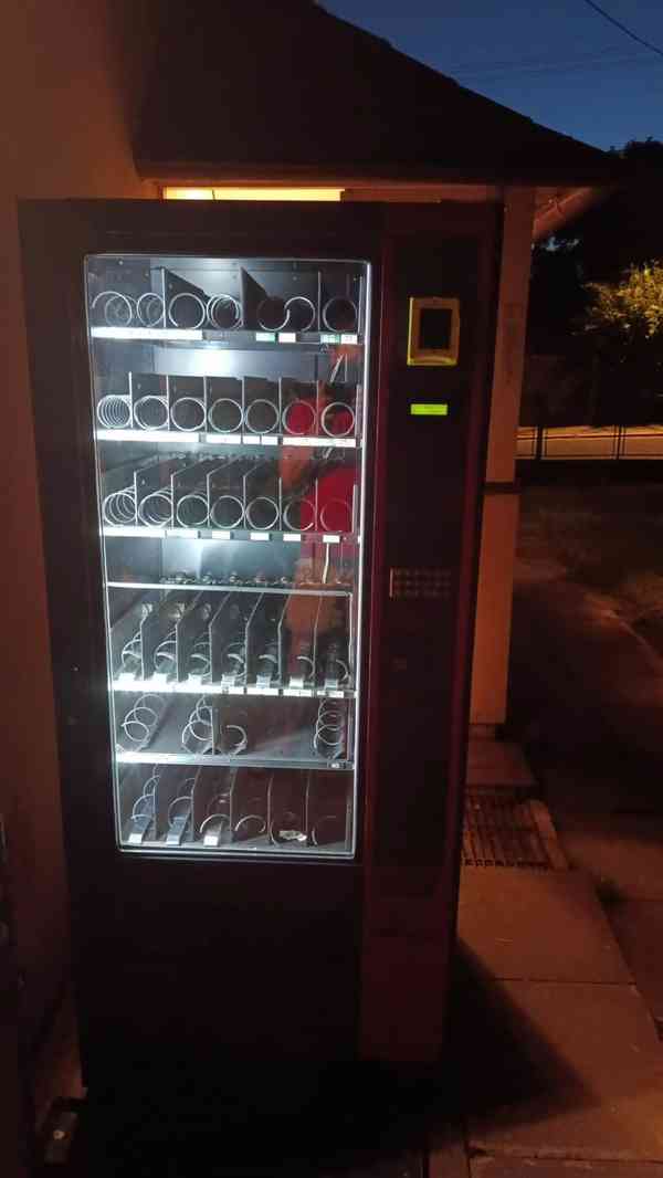 Prodejní automat - foto 2
