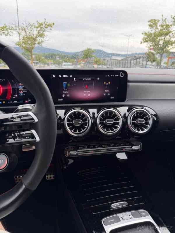 Mercedes-Benz CLA 35 AMG - foto 18