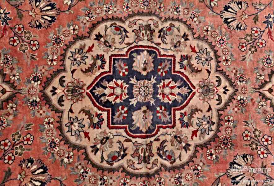 Pakistánský koberec. Ručně vázaný. Velmi jemný - foto 2
