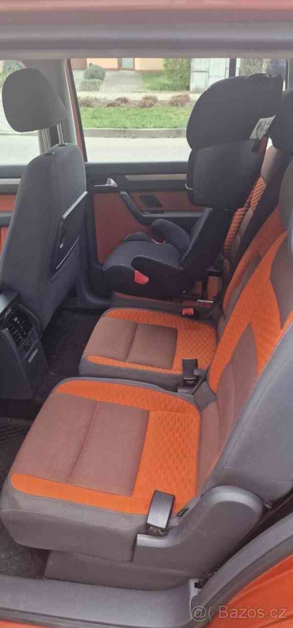 Volkswagen Tiguan 2,0 - foto 3
