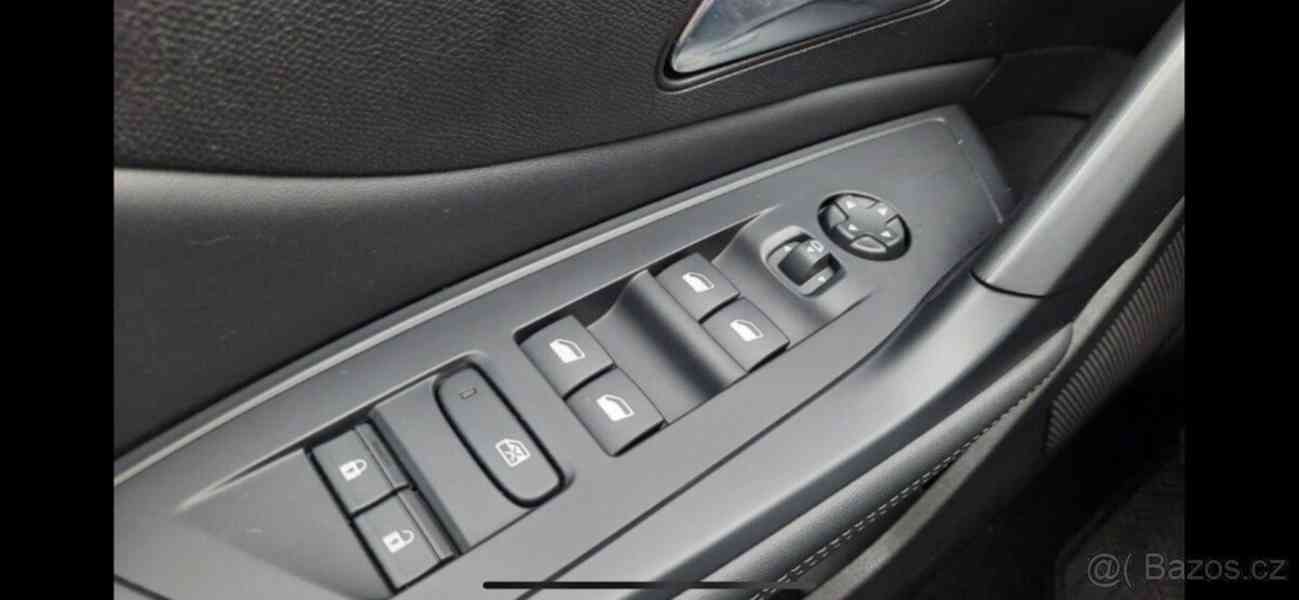 Peugeot 308 1,5   SW BHDI EAT8 - foto 2