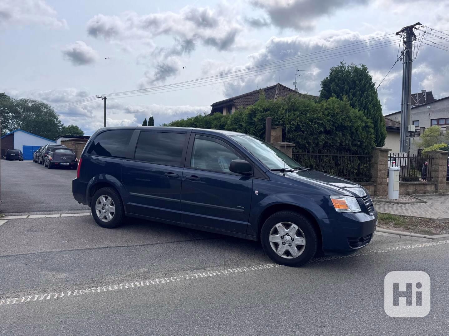 Dodge Grand Caravan -Town Country 3,3 LPG RT 2008 - foto 1