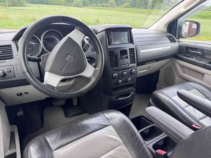Dodge Grand Caravan -Town Country 3,3 LPG RT 2008 - foto 15