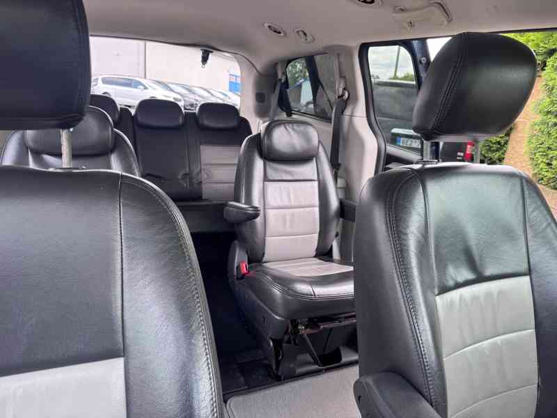 Dodge Grand Caravan -Town Country 3,3 LPG RT 2008 - foto 13