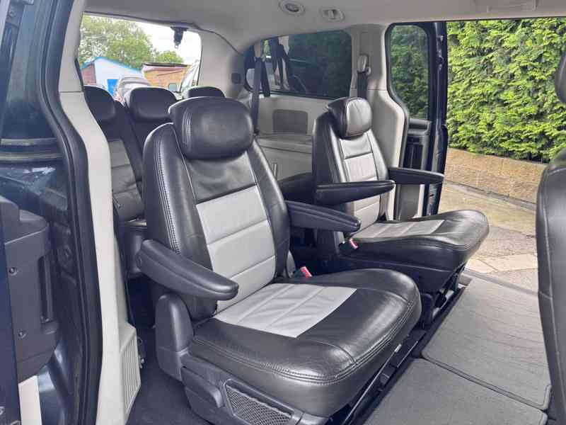 Dodge Grand Caravan -Town Country 3,3 LPG RT 2008 - foto 10