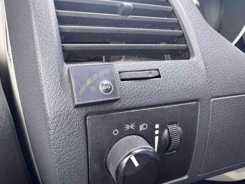 Dodge Grand Caravan -Town Country 3,3 LPG RT 2008 - foto 18
