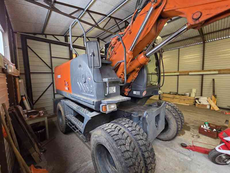 Hitachi ZX 140W-3 - foto 3