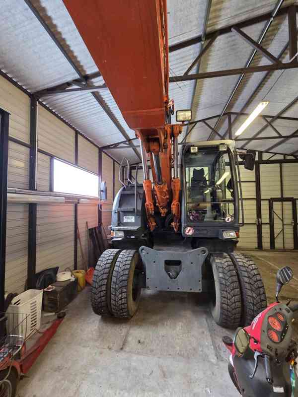 Hitachi ZX 140W-3 - foto 4