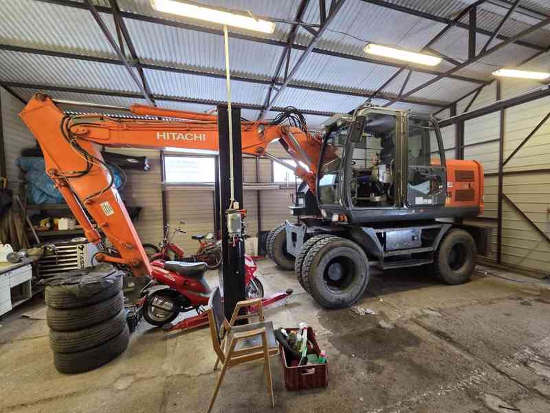 Hitachi ZX 140W-3 - foto 1