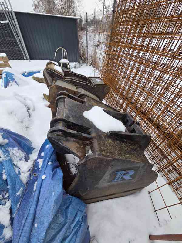 Hitachi ZX 140W-3 - foto 11