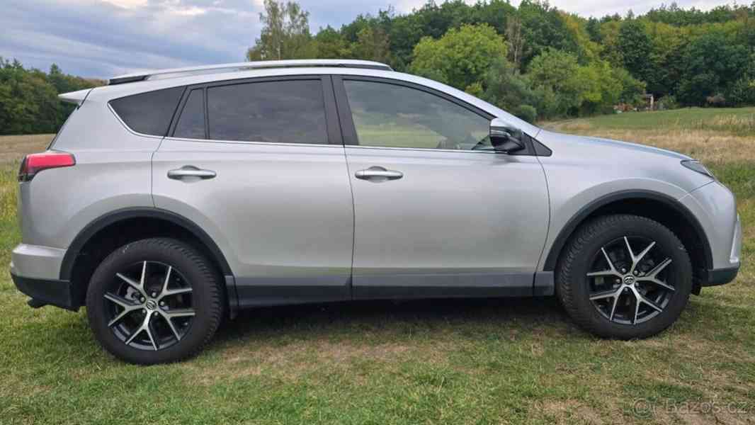 Toyota RAV4 2,0   D-4D 105 kW, 2WD, r. 2016 - foto 9