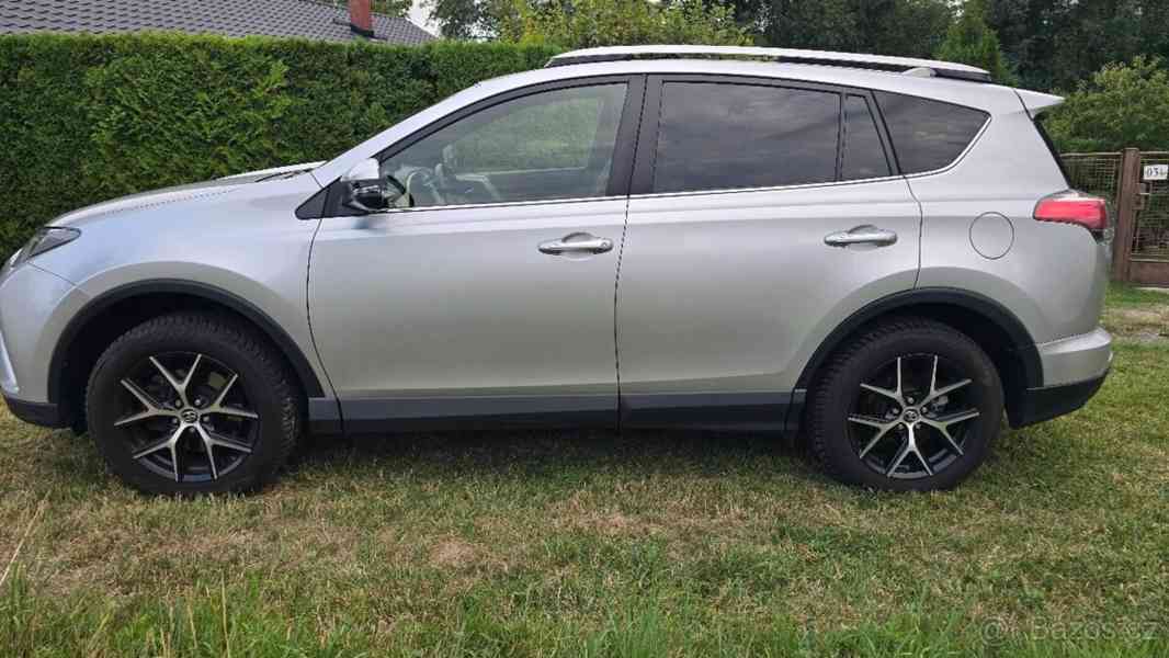 Toyota RAV4 2,0   D-4D 105 kW, 2WD, r. 2016 - foto 13