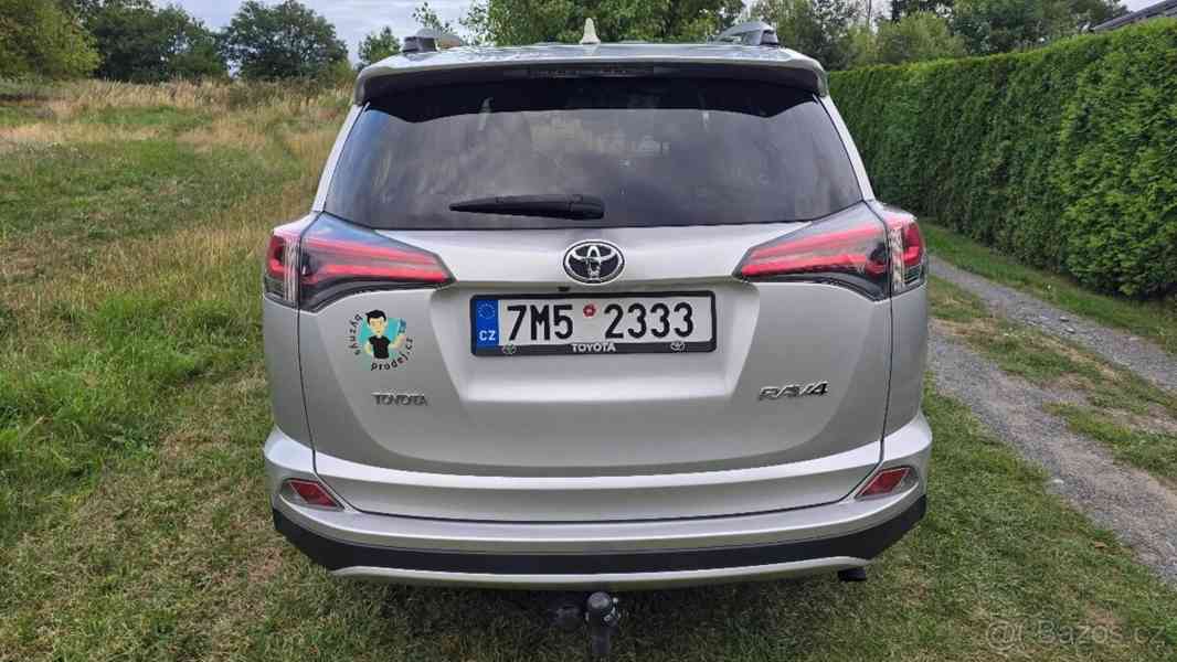 Toyota RAV4 2,0   D-4D 105 kW, 2WD, r. 2016 - foto 4