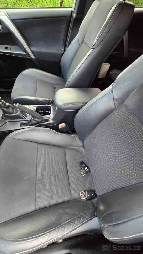 Toyota RAV4 2,0   D-4D 105 kW, 2WD, r. 2016 - foto 14