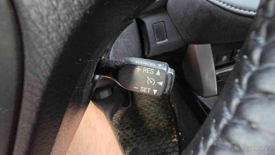 Toyota RAV4 2,0   D-4D 105 kW, 2WD, r. 2016 - foto 12