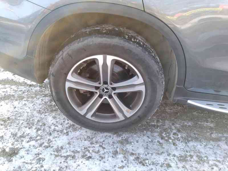 MERCEDES BENZ GLC 350e MATIC PLUG-IN HYBRID PANORAMA - foto 39