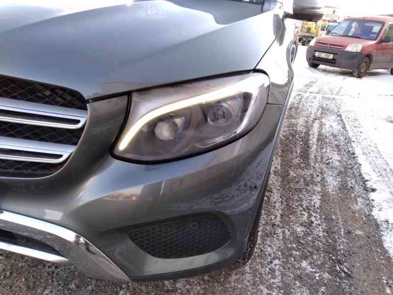 MERCEDES BENZ GLC 350e MATIC PLUG-IN HYBRID PANORAMA - foto 31