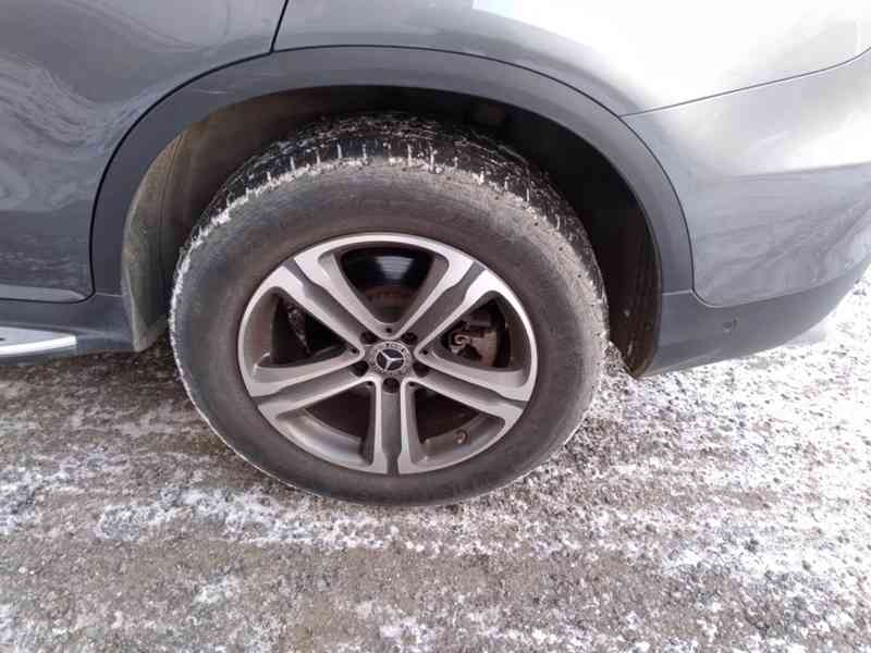 MERCEDES BENZ GLC 350e MATIC PLUG-IN HYBRID PANORAMA - foto 36