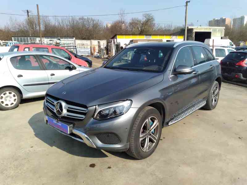 MERCEDES BENZ GLC 350e MATIC PLUG-IN HYBRID PANORAMA - foto 28