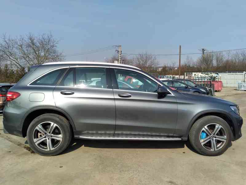 MERCEDES BENZ GLC 350e MATIC PLUG-IN HYBRID PANORAMA - foto 30