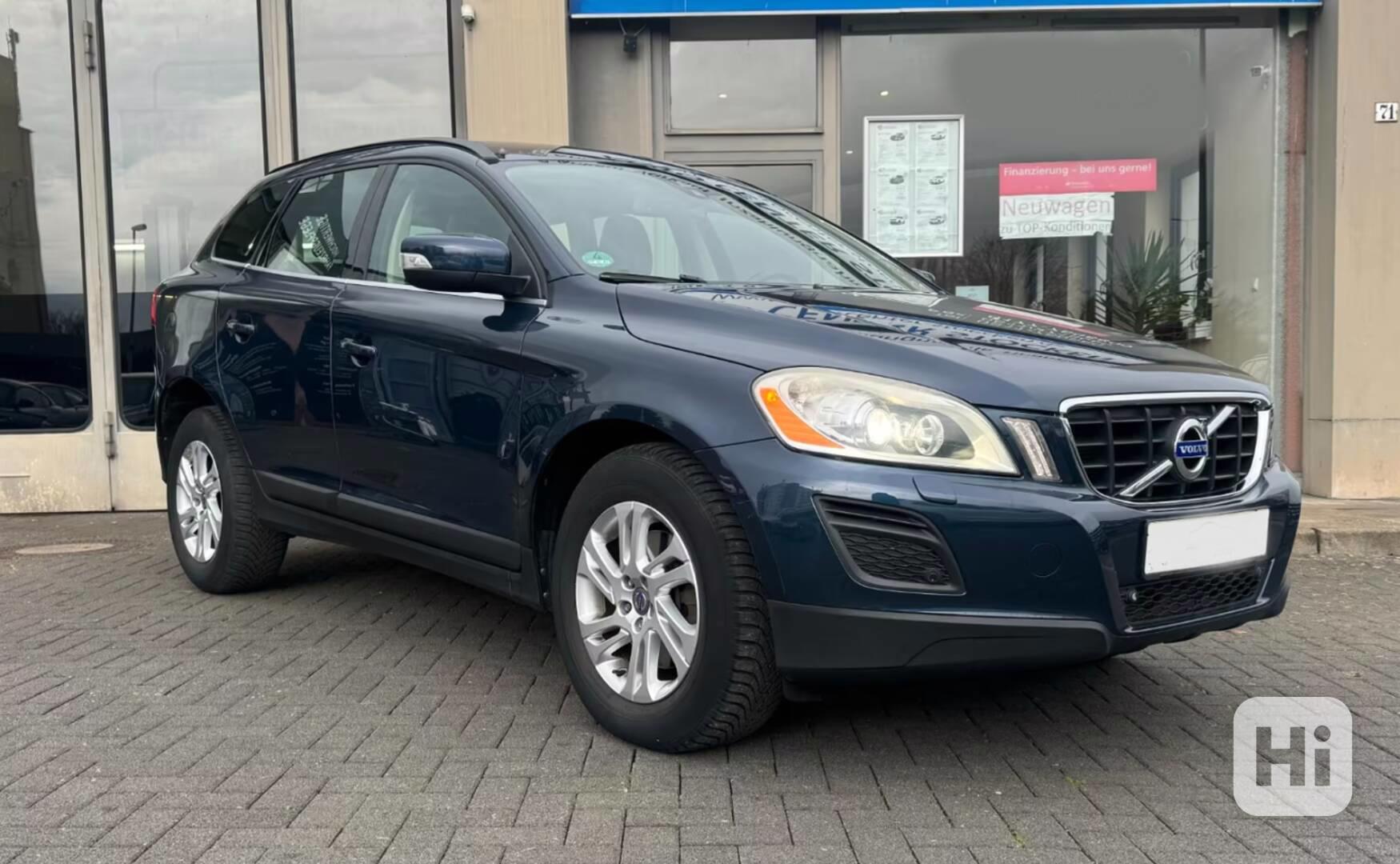 Volvo XC60 Momentum 120kw - foto 1