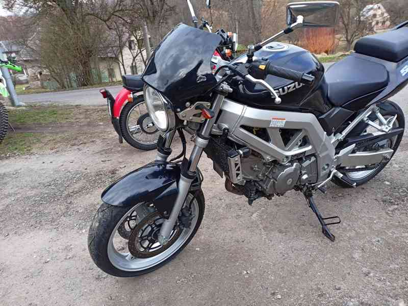 Suzuki SV 650 n - foto 8