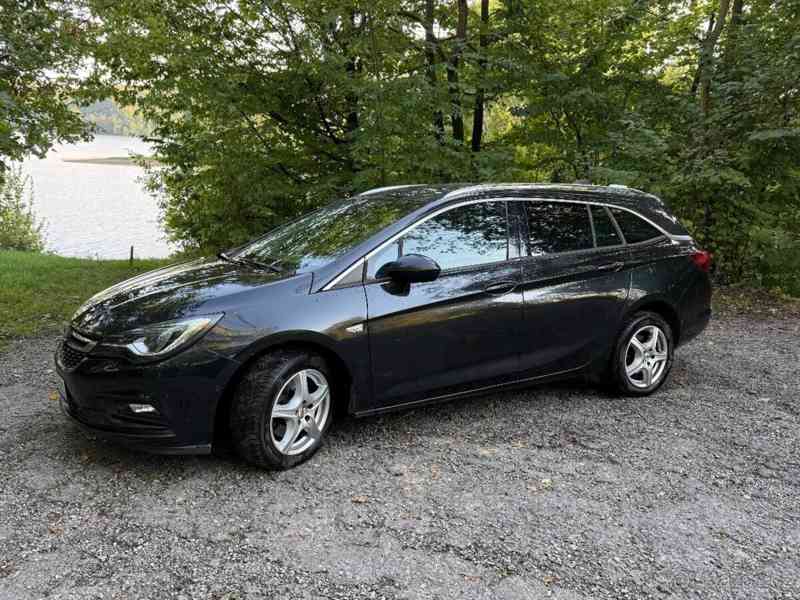 Opel Astra 1,6 k - foto 1