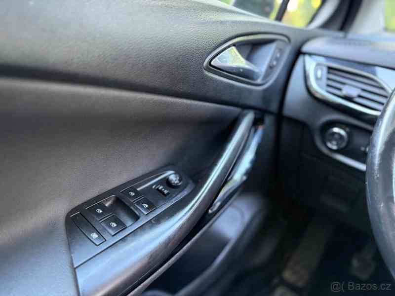 Opel Astra 1,6 k - foto 14