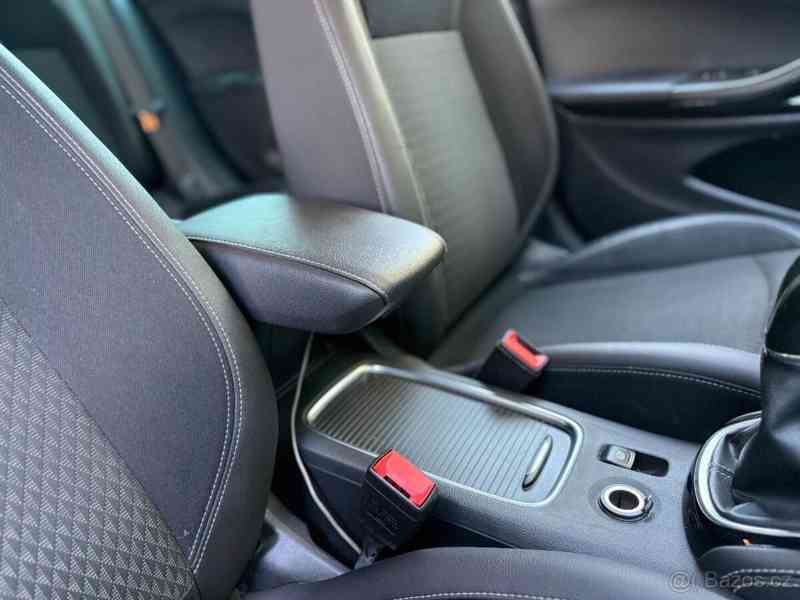 Opel Astra 1,6 k - foto 16