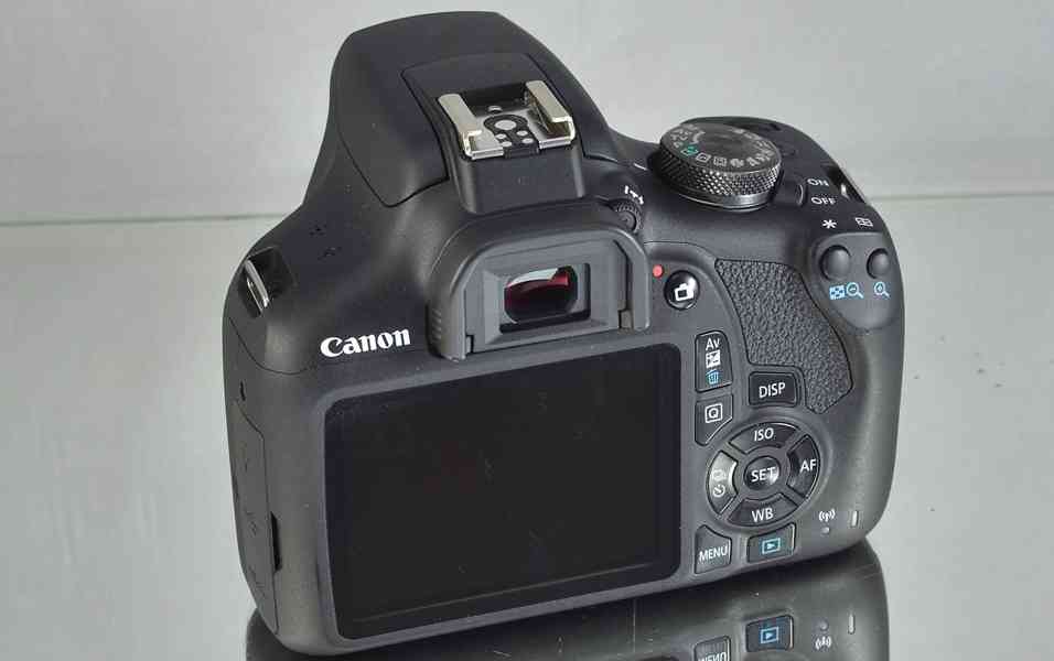 Canon EOS 2000D + EFS 18-55mm IS II  17000 Exp. - foto 7