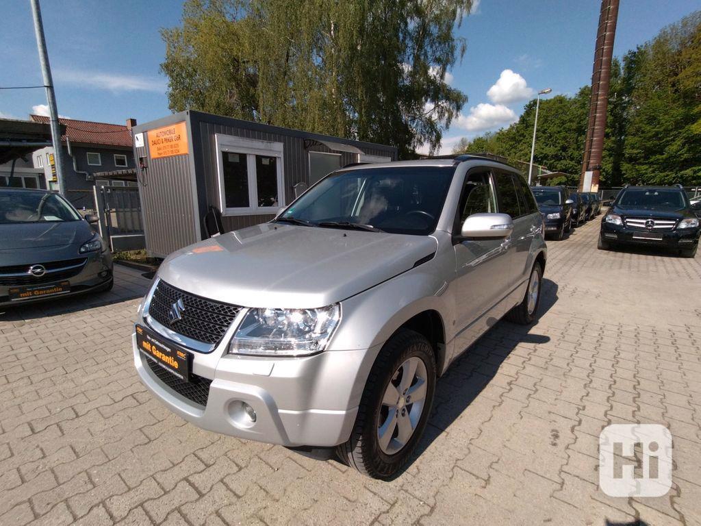 Suzuki Grand Vitara 2.4i Club 4x4 benzín 124kw - foto 1