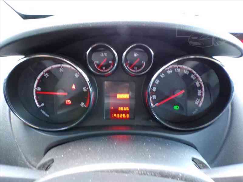 Opel Meriva 1,7 CDTI TAŽNÉ ZAŘÍZENÍ - foto 6