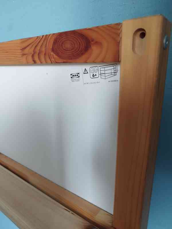 Dětská oboustranná postel IKEA KURA – bílá/borovice - foto 4
