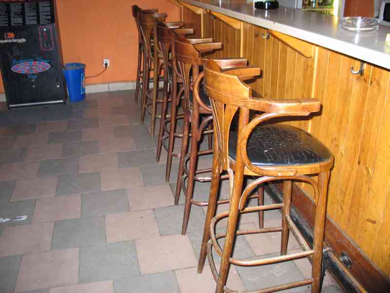 Tyč pod bar - foto 2