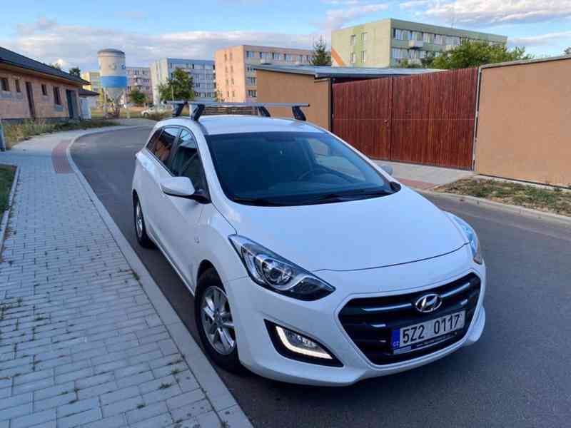 Hyundai i30 kombi 1,6i r.v 2015 - foto 1