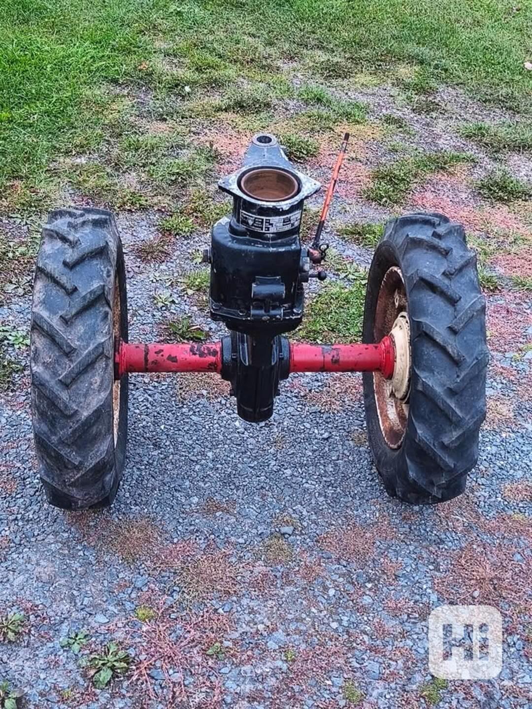 Prodám kompletní hnací nápravu s koly a velkou převodovkou D - foto 1