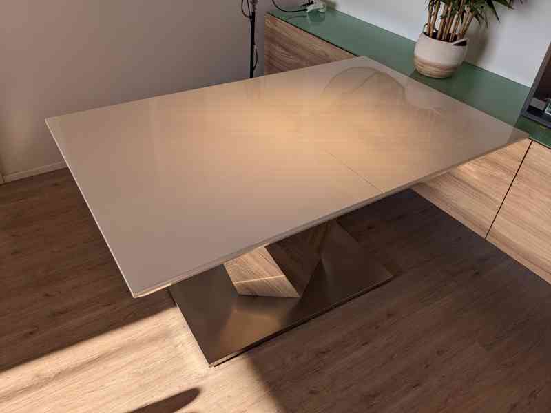 Jídelní stůl Scandishop Alaras 140 jako nový - foto 15
