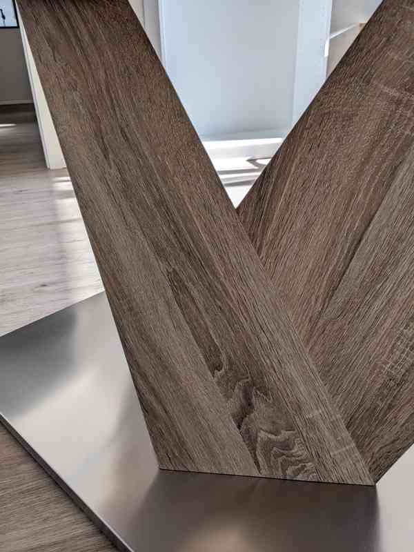 Jídelní stůl Scandishop Alaras 140 jako nový - foto 24