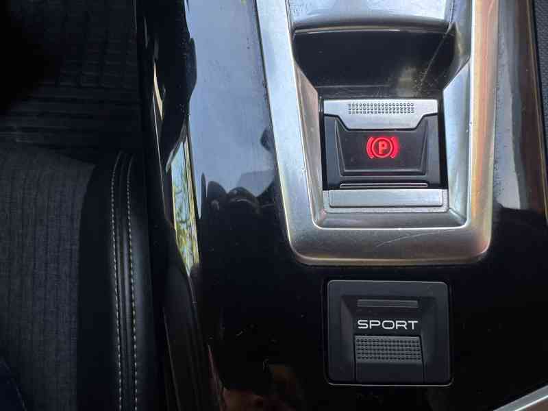 Peugeot 5008 1.5HDi 96KW/GTLINE/7MÍST/1MAJ - foto 45