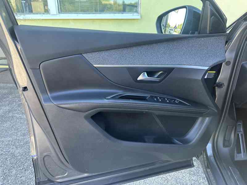 Peugeot 5008 1.5HDi 96KW/GTLINE/7MÍST/1MAJ - foto 11