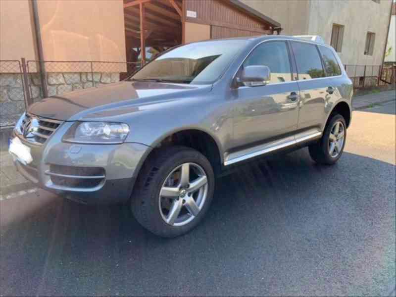 Volkswagen Touareg 3,0   7L TDi - foto 2