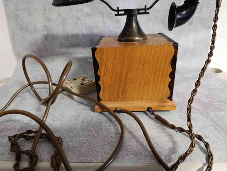 Starý orig.telefon Tesla do sbírky, k dekoraci - foto 10