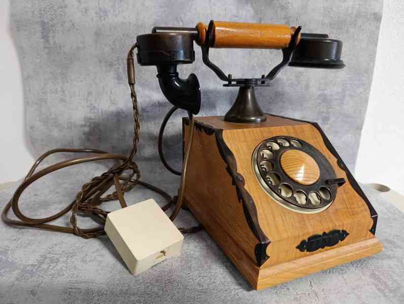 Starý orig.telefon Tesla do sbírky, k dekoraci - foto 16